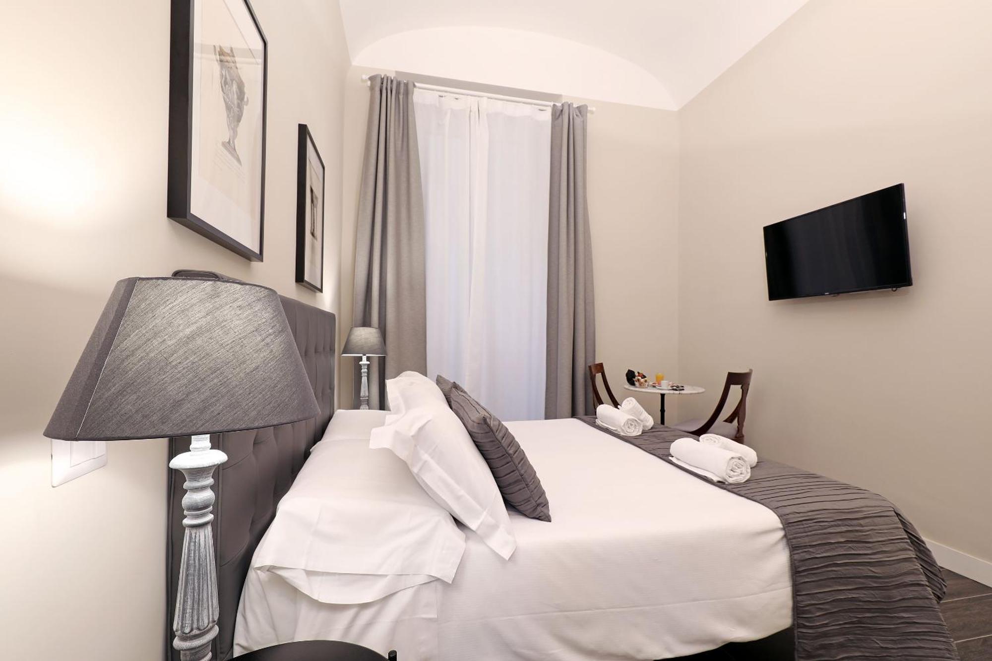 Residenza Vittoria Roma Hotel Exterior photo